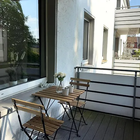 Work & With Balcony Appartement *
